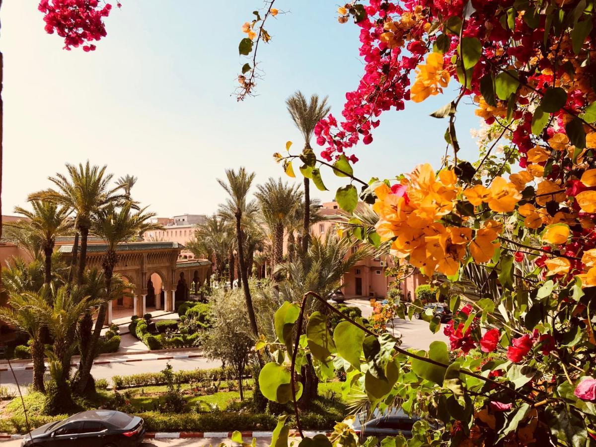 Riad Palmier Fleuri Marakeş Dış mekan fotoğraf
