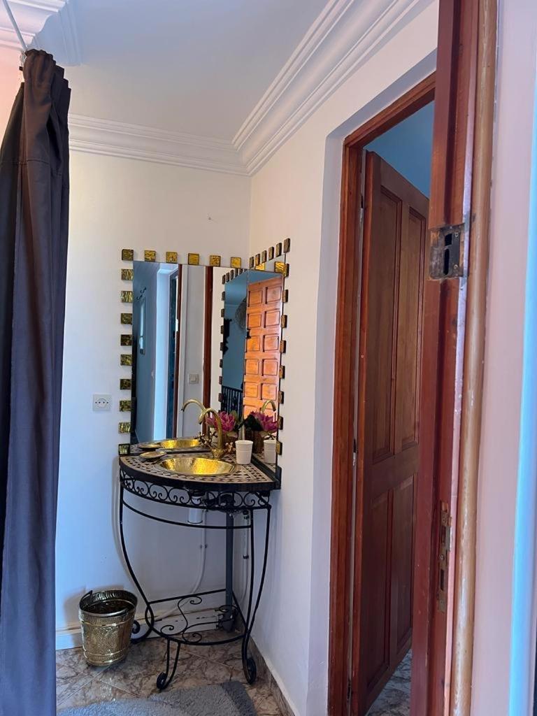 Riad Palmier Fleuri Marakeş Dış mekan fotoğraf