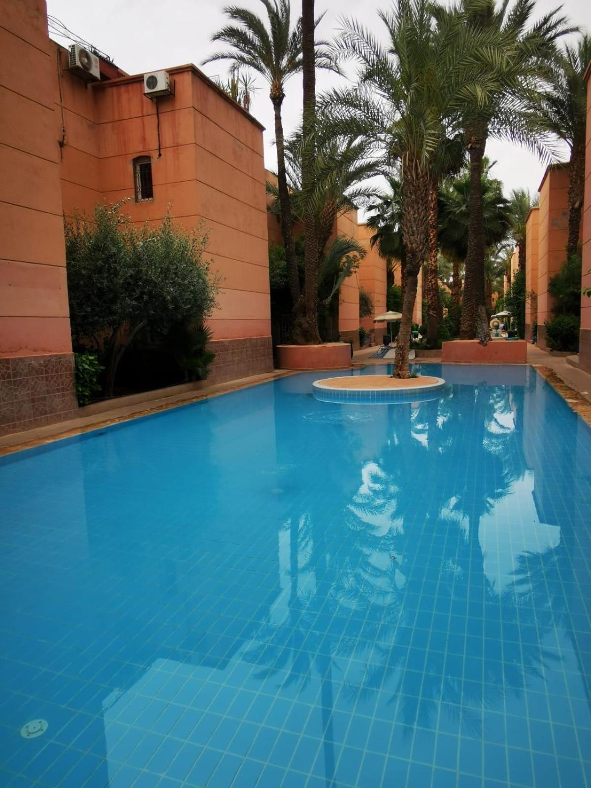Riad Palmier Fleuri Marakeş Dış mekan fotoğraf